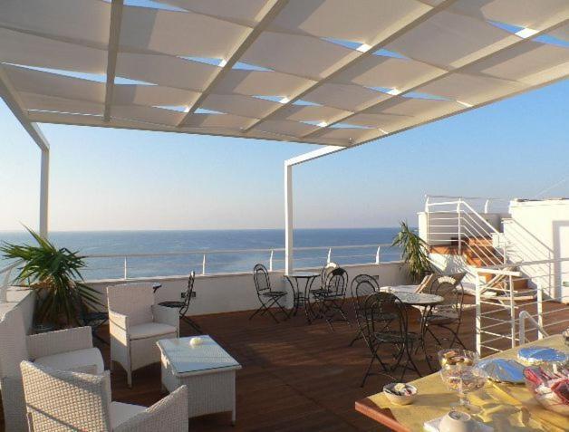 B&B Finestra Sul Mare Gallipoli Bagian luar foto